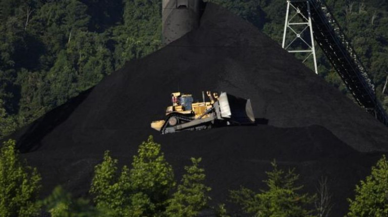 قفزة تاريخية لأسعار الفحم الأمريكي.. معاناة مزدوجة بالولايات المتحدة